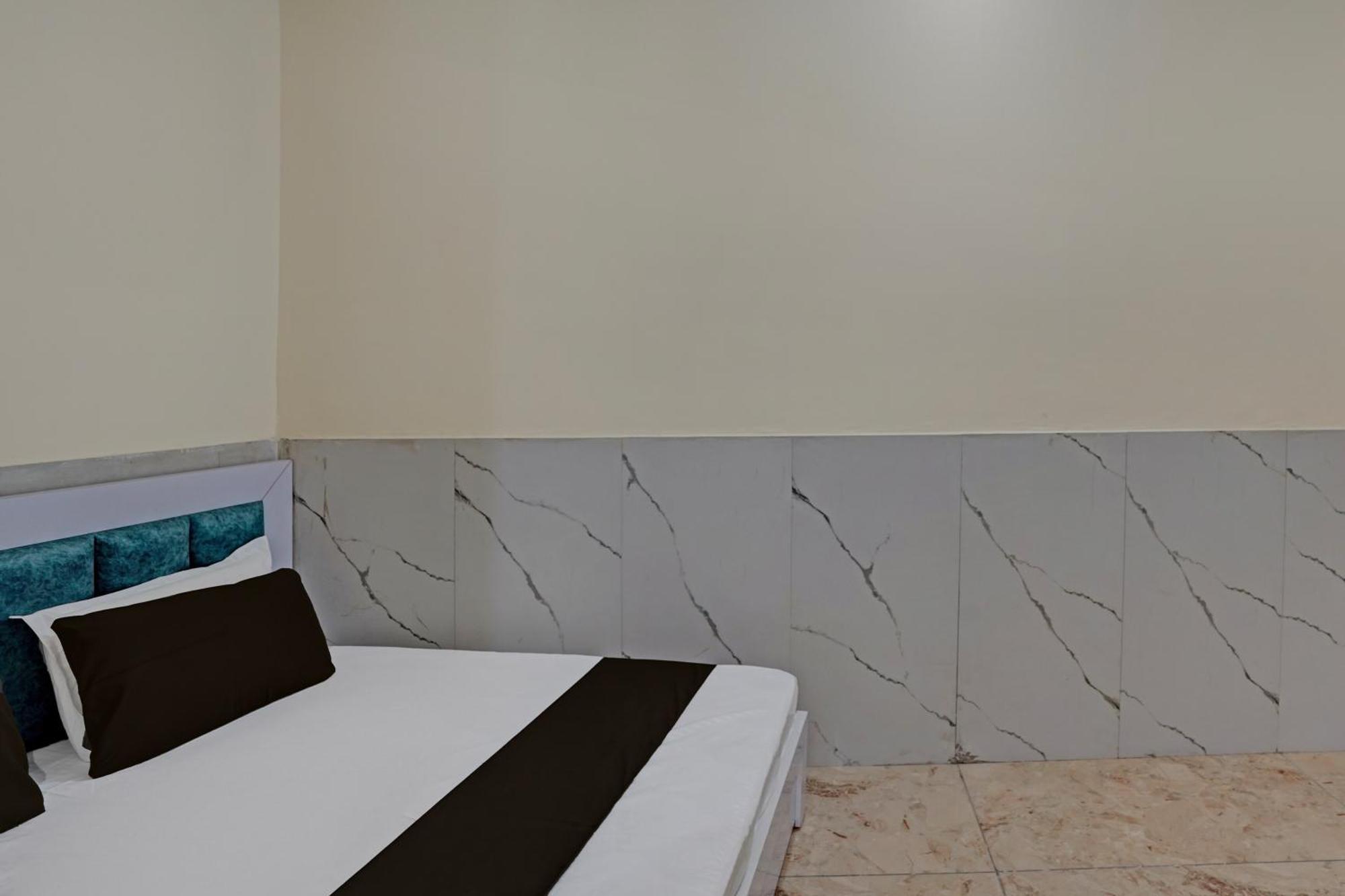 Hotel O Abhinav Hotel 노이다 외부 사진