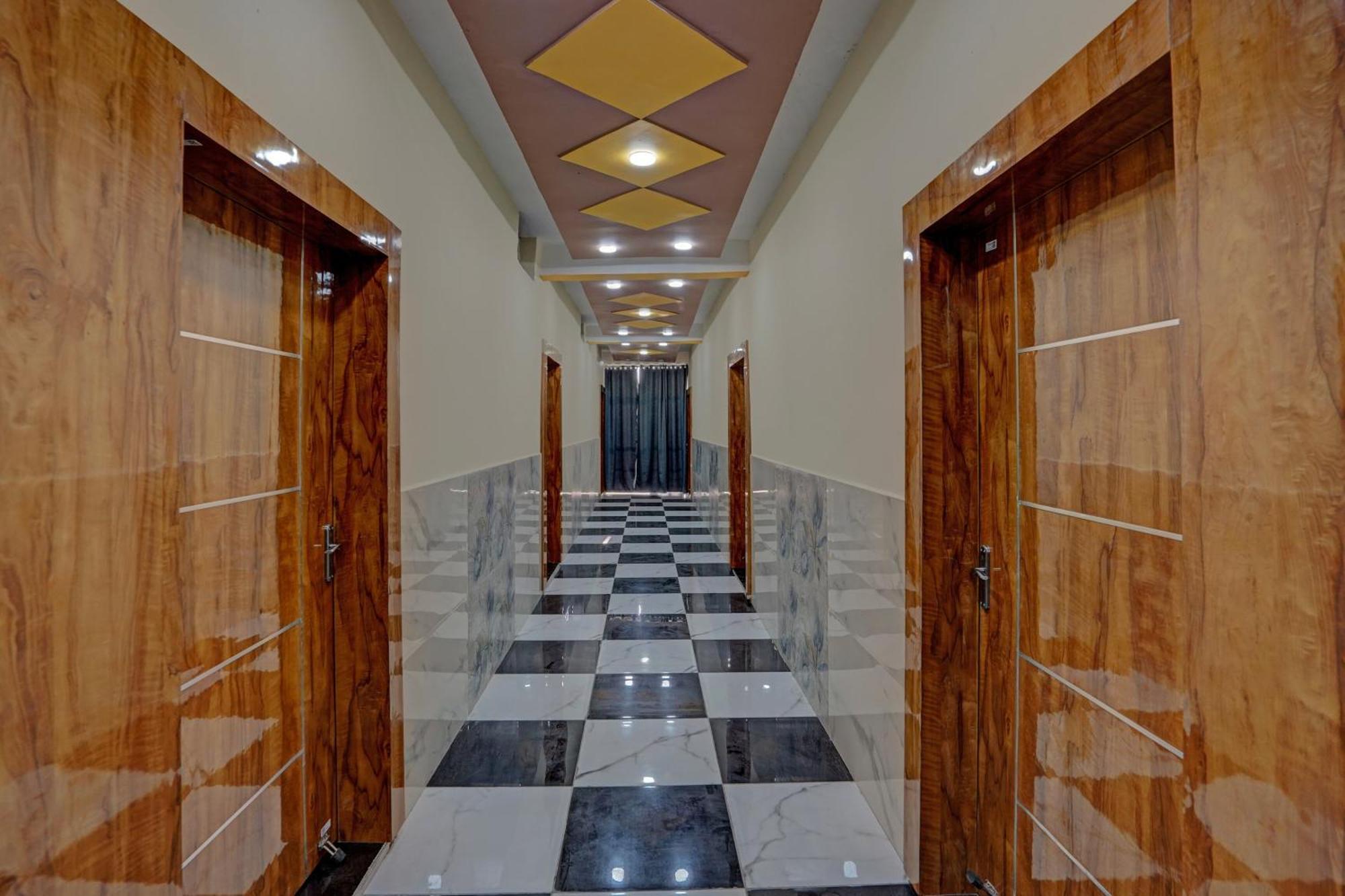 Hotel O Abhinav Hotel 노이다 외부 사진